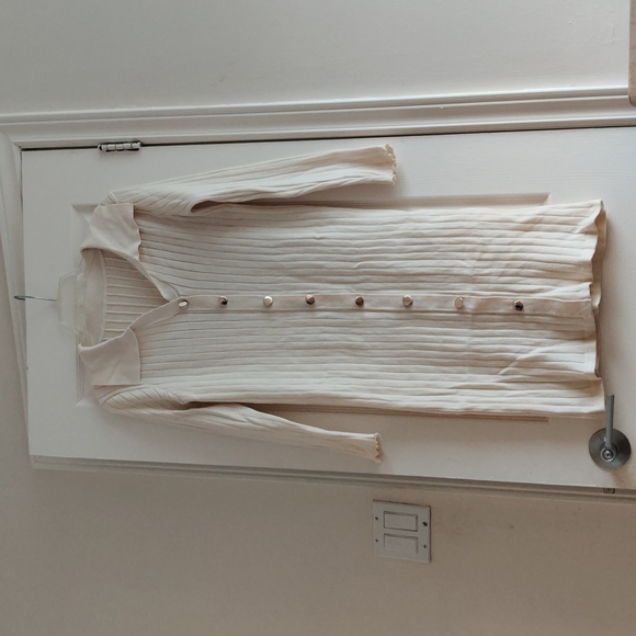 Long cream sweater dress cardigan with gold buttons - Picture 1 of 3